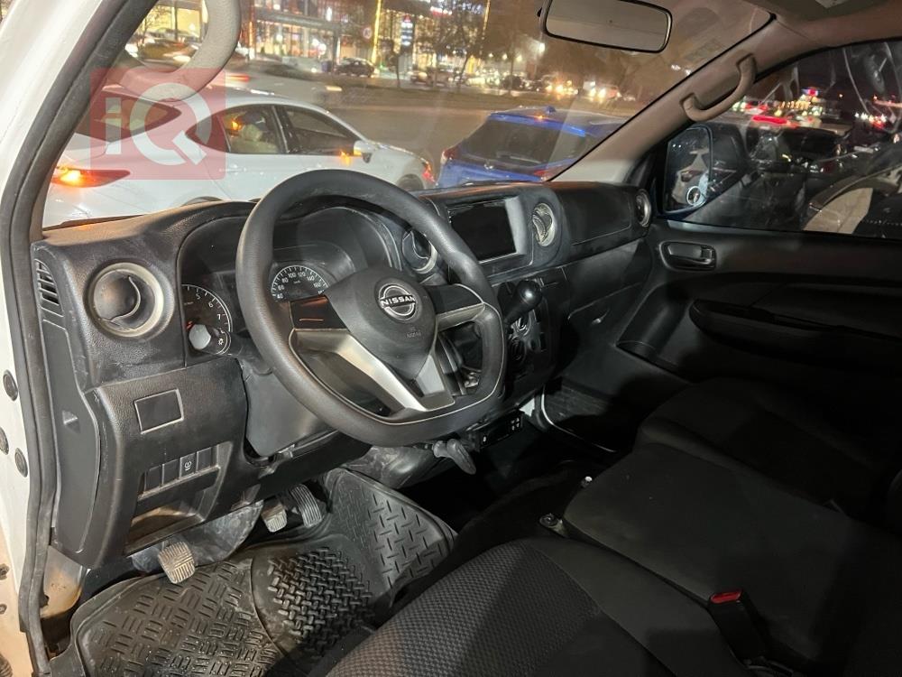 نيسان اورفان